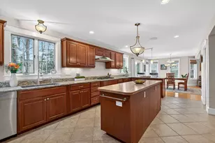 82 Hunts Point Rd, Cape Elizabeth, ME 04107 - Photo 7