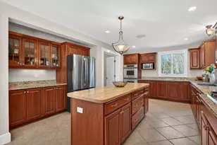 82 Hunts Point Rd, Cape Elizabeth, ME 04107 - Photo 25
