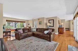 82 Hunts Point Rd, Cape Elizabeth, ME 04107 - Photo 13