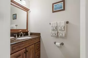 96 Atlantic Ave, Boothbay Harbor, ME 04538 - Photo 27