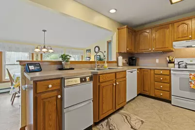 247 Maine Avenue, Portland, ME 04103 - Photo 15