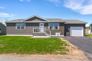 16 Colony Wy, Kittery, ME 03904 - Photo 1