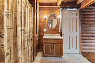 8 Bickford Dr, Fairfield, ME 04937 - Photo 9