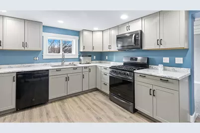 61 Elm Street, Newport, ME 04953 - Photo 9
