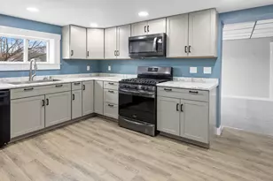 61 Elm St, Newport, ME 04953 - Photo 11