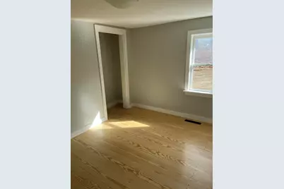8 5th Street, Mexico, ME 04257 - Photo 5