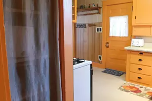 15 N Green St, Greenville, ME 04441 - Photo 7