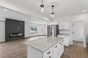 132 Myrtle St, Westbrook, ME 04092 - Photo 5