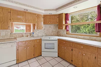 5 Lynn Street, Lewiston, ME 04240 - Photo 17