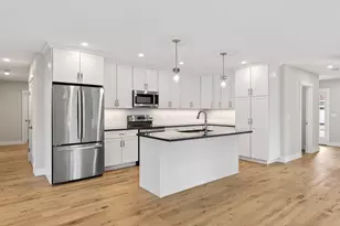 5 Honeysuckle Ln, Falmouth, ME 04105 - Photo 9