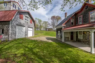 194 Water St, Eastport, ME 04631 - Photo 3