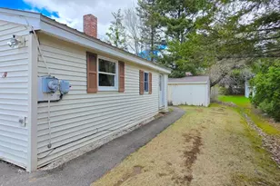 29 Elizabeth St, Presque Isle, ME 04769 - Photo 3