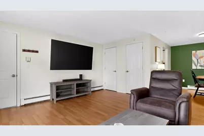 13 Academy Place #26, Saco, ME 04072 - Photo 3