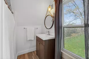 40 Webb St, Portland, ME 04102 - Photo 23