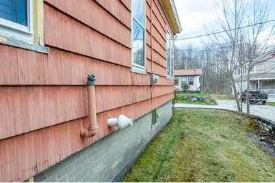 27 Reservoir Avenue, Lewiston, ME 04240 - Photo 9