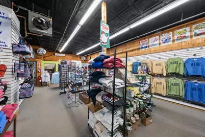 464 Main Street, Rockland, ME 04841 - Photo 11