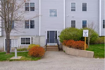 170 E Grand Avenue #2, Old Orchard Beach, ME 04064 - Photo 3