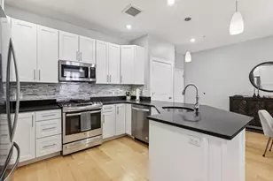 22 Hancock St, Portland, ME 04101 - Photo 11