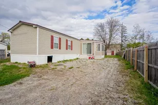 19 Winn St, Lewiston, ME 04240 - Photo 25