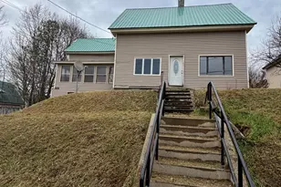 22 S Main St, Guilford, ME 04443 - Photo 15
