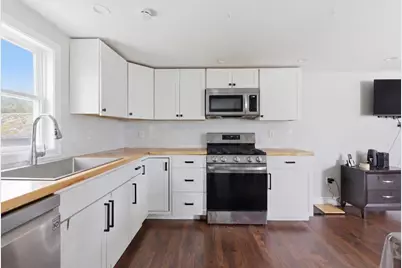 18 Coolidge Avenue, Saco, ME 04072 - Photo 13
