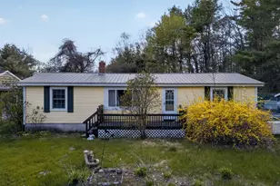 62 North St, Mechanic Falls, ME 04256 - Photo 1