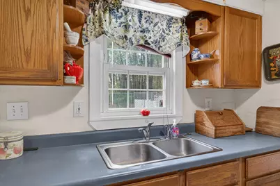 62 North Street, Mechanic Falls, ME 04256 - Photo 23