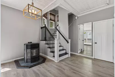 923 Broadway, South Portland, ME 04106 - Photo 21