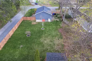 7 Davis St, Brunswick, ME 04011 - Photo 3