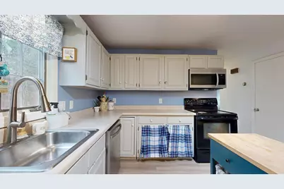 38 Pamela Drive, Winthrop, ME 04364 - Photo 9