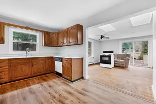 500 Hope Rd, Camden, ME 04843 - Photo 9