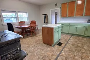 866 Main St, Lincoln, ME 04457 - Photo 7