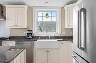 115 Perkins Cove Rd, Ogunquit, ME 03907 - Photo 13