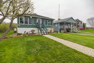 33 Webb Field Rd, Brunswick, ME 04011 - Photo 1