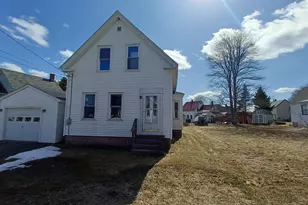 3 Pleasant St, Fairfield, ME 04937 - Photo 1