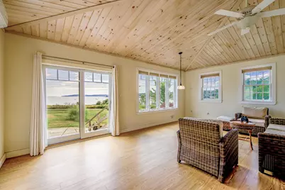 101 E Main Street, Searsport, ME 04974 - Photo 17