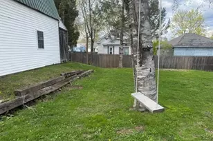 33 Wilkes St, Waterville, ME 04901 - Photo 3