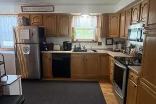 33 Wilkes St, Waterville, ME 04901 - Photo 5