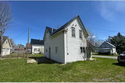 9 Water Street, Presque Isle, ME 04769 - Photo 3