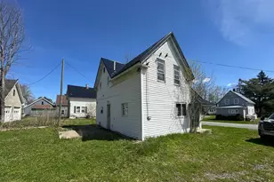 9 Water St, Presque Isle, ME 04769 - Photo 3