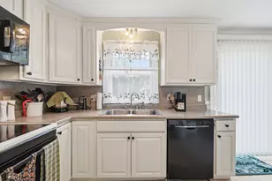 18 Burke St, Farmingdale, ME 04344 - Photo 17