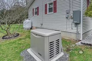 18 Burke St, Farmingdale, ME 04344 - Photo 3