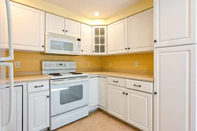 66 Stratford Place #41, Kennebunk, ME 04043 - Photo 11