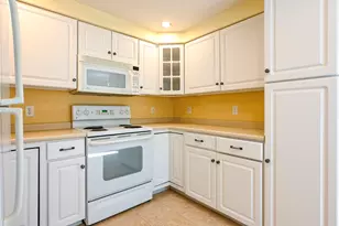66 Stratford Pl, Kennebunk, ME 04043 - Photo 11