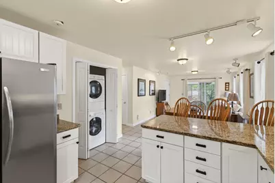 170 W Grand Avenue, Old Orchard Beach, ME 04064 - Photo 63