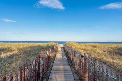 170 W Grand Avenue, Old Orchard Beach, ME 04064 - Photo 3