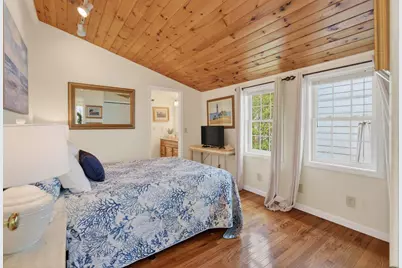 170 W Grand Avenue, Old Orchard Beach, ME 04064 - Photo 21