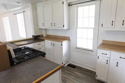 22 Booker Street, Thomaston, ME 04861 - Photo 11