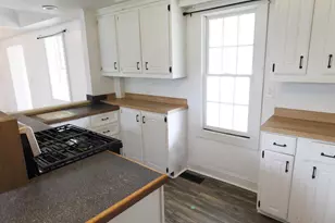 22 Booker St, Thomaston, ME 04861 - Photo 11