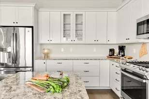 48 Ocean St, Belfast, ME 04915 - Photo 7